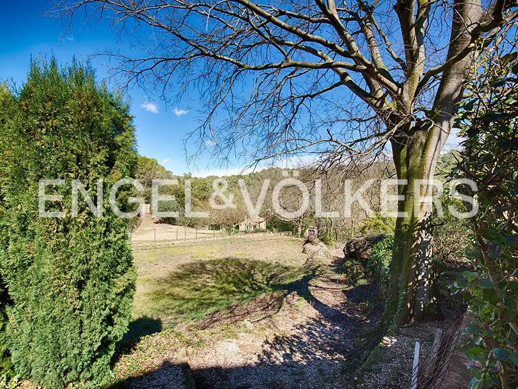Country homes for sale in Lladó