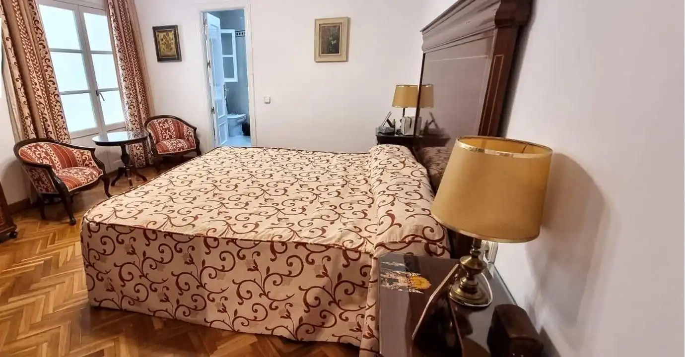 Dormitori de Pis en venda en Cádiz amb Aire condicionat, Parquet i Balcó