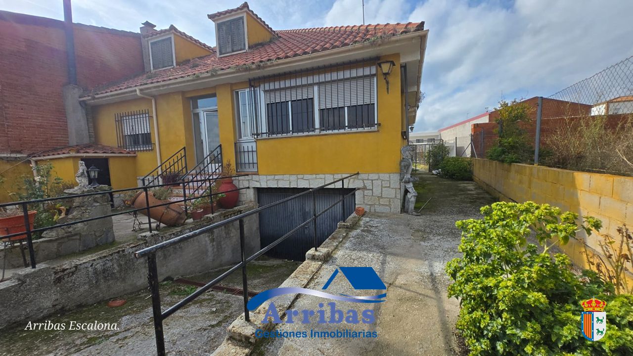 Exterior view of House or chalet for sale in Nombela  with Heating, Private garden and Terrace