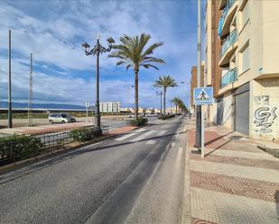Vista exterior de Residencial en venda en Roquetas de Mar
