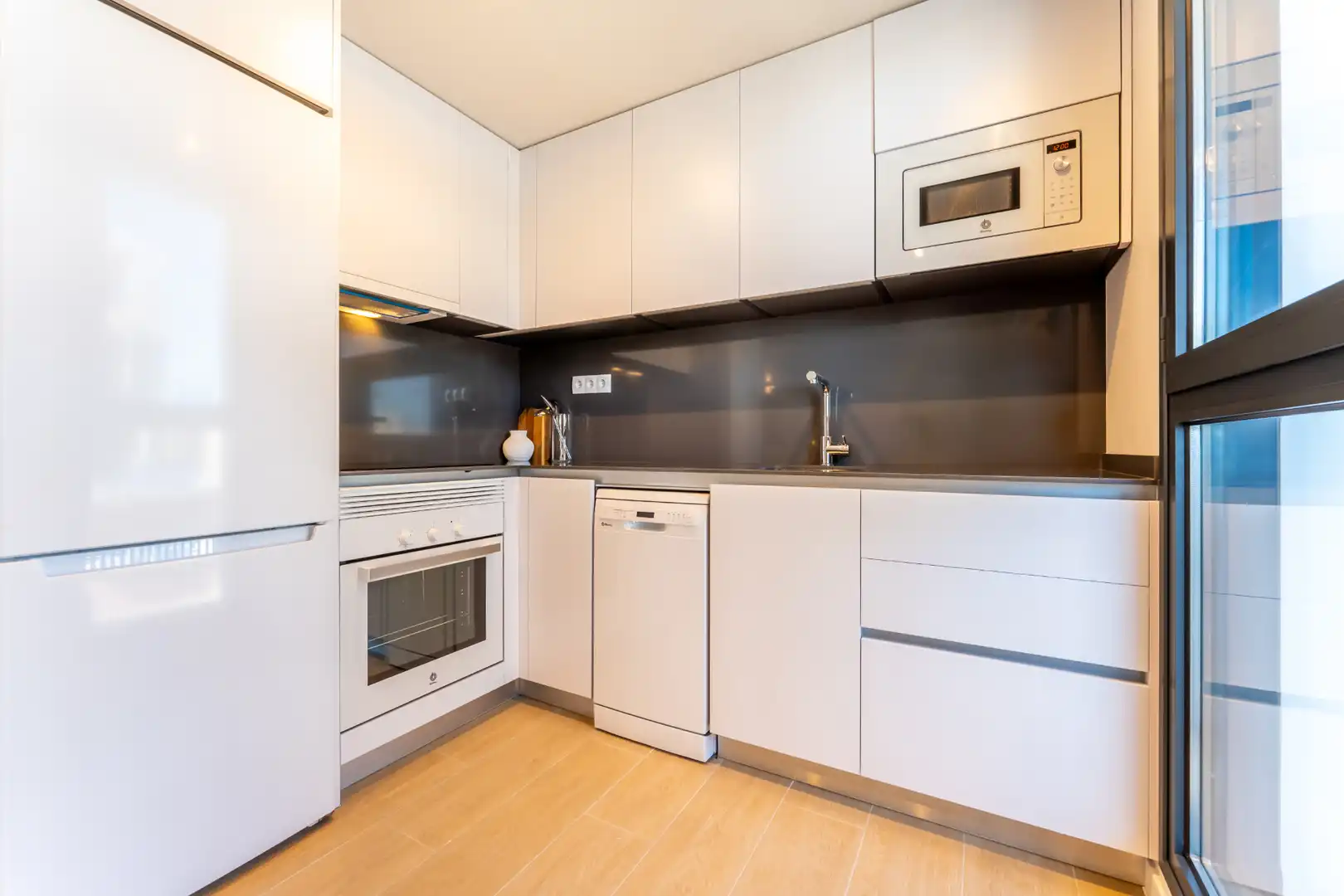 Kitchen of Flat for rent in Alcalá de Henares  with Air Conditioner, Private garden and Terrace
