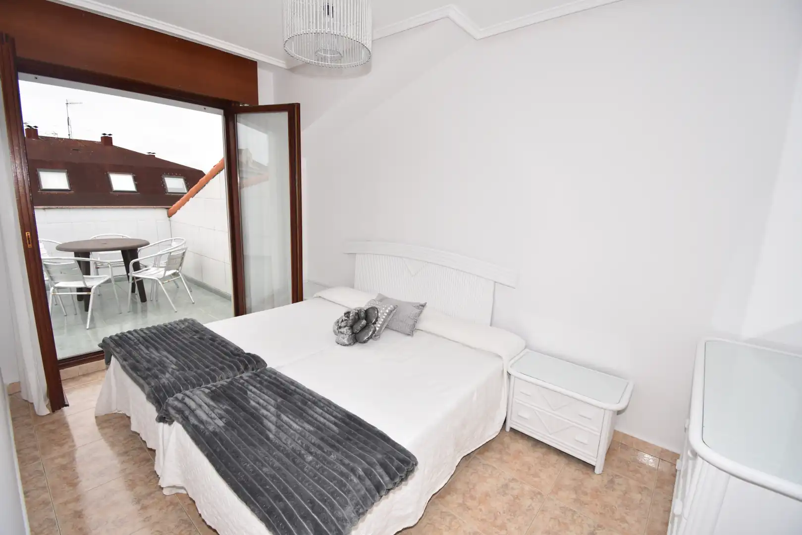 Habitación de Ático en venta en Noja con Calefacción, Terraza y Amueblado