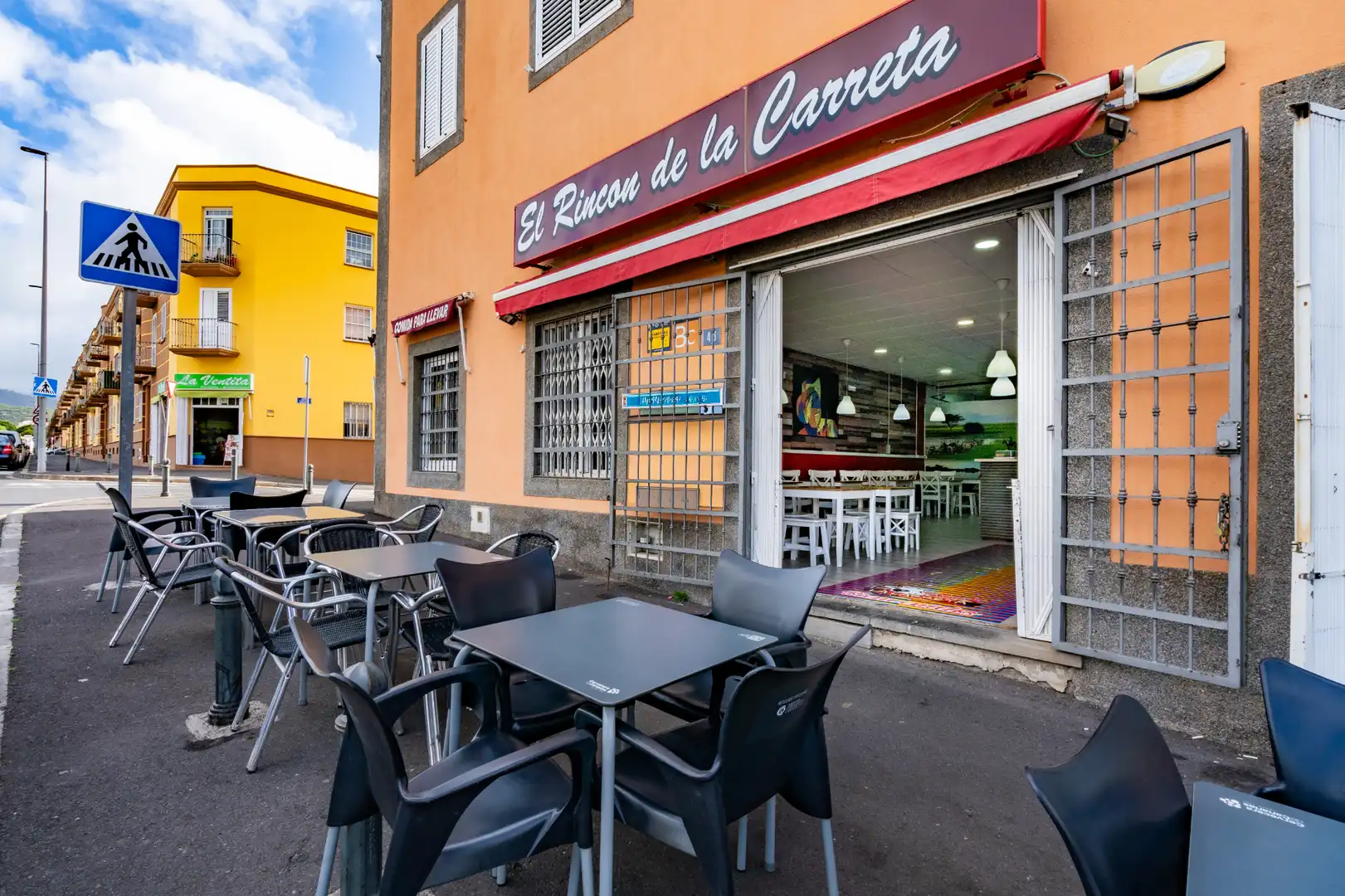 Local en venta en San Cristóbal de la Laguna con Aire acondicionado, Terraza y Amueblado