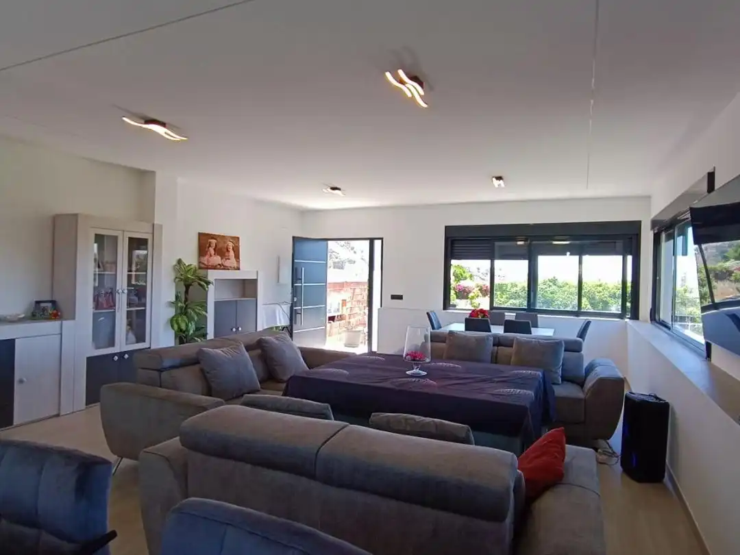 Sala de estar de Casa o chalet de alquiler en Nerja con Aire acondicionado, Calefacción y Jardín privado