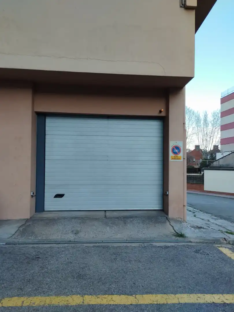 Aparcament de Garatge en venda en Figueres