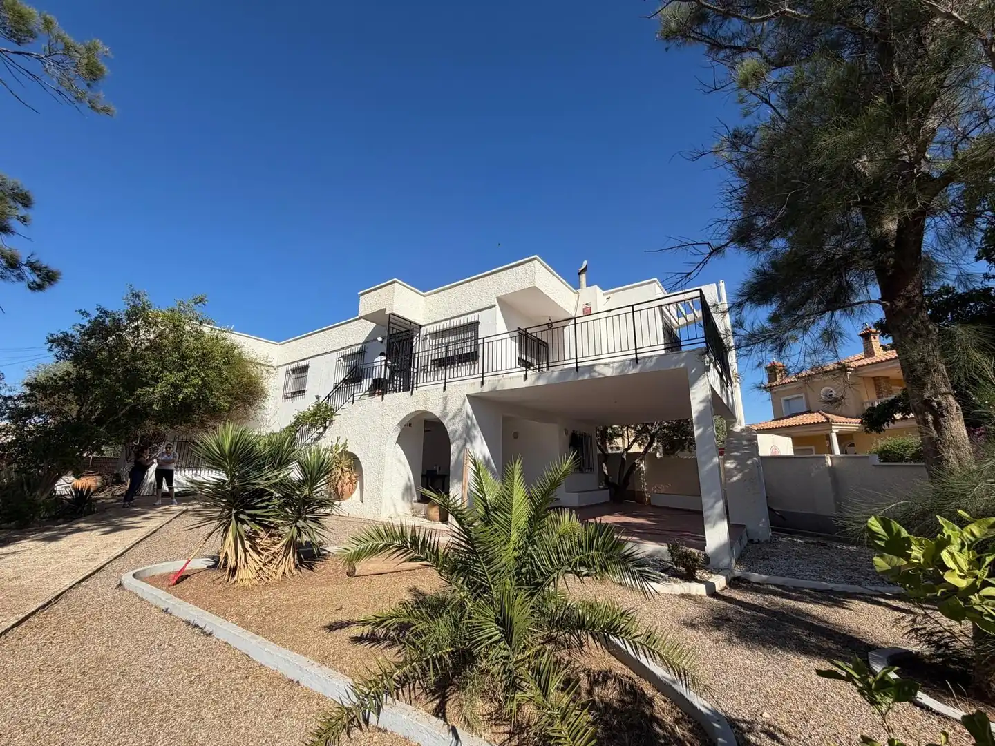 Vista exterior de Casa o xalet en venda en El Ejido amb Aire condicionat, Jardí privat i Traster