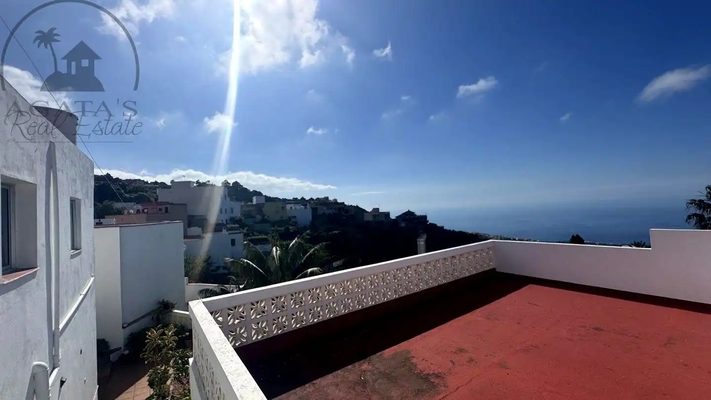 Vista exterior de Casa o xalet en venda en La Guancha amb Jardí privat i Moblat