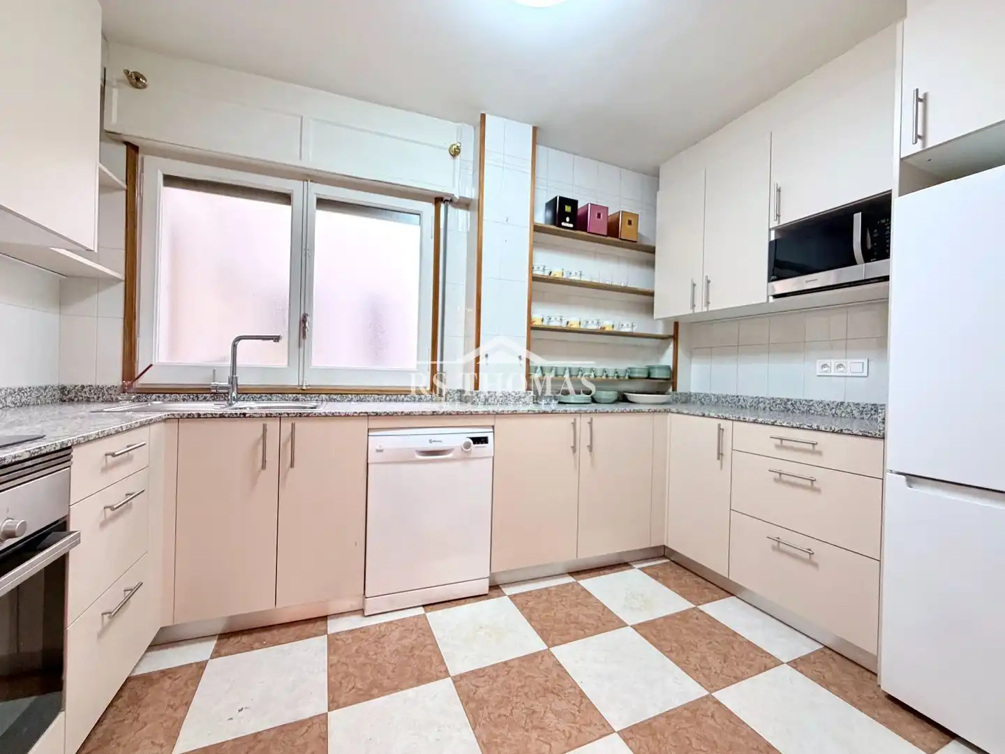 Cocina de Ático de alquiler en Andorra la Vella con Calefacción y Terraza