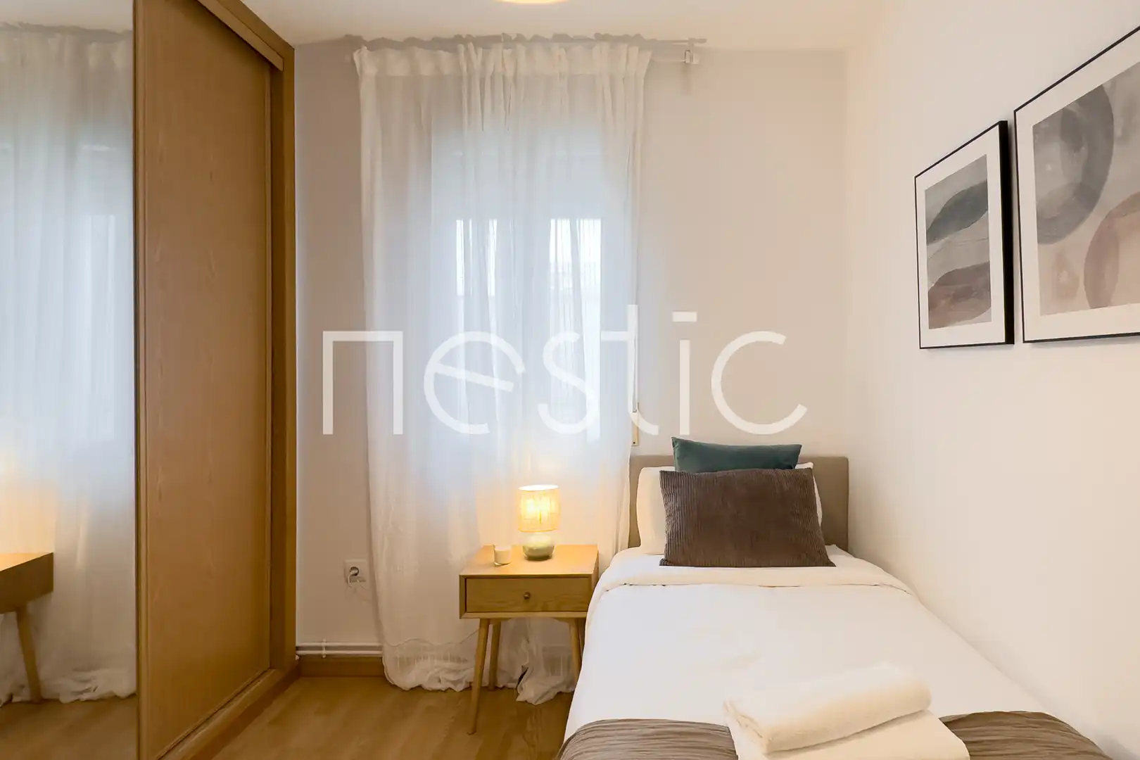 Schlafzimmer von Wohnungen zur Miete in Madrid mit Klimaanlage, Heizung und Möbliert