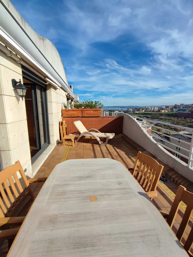 Attic for rent in Calle Ernest Lluch, La Pereda