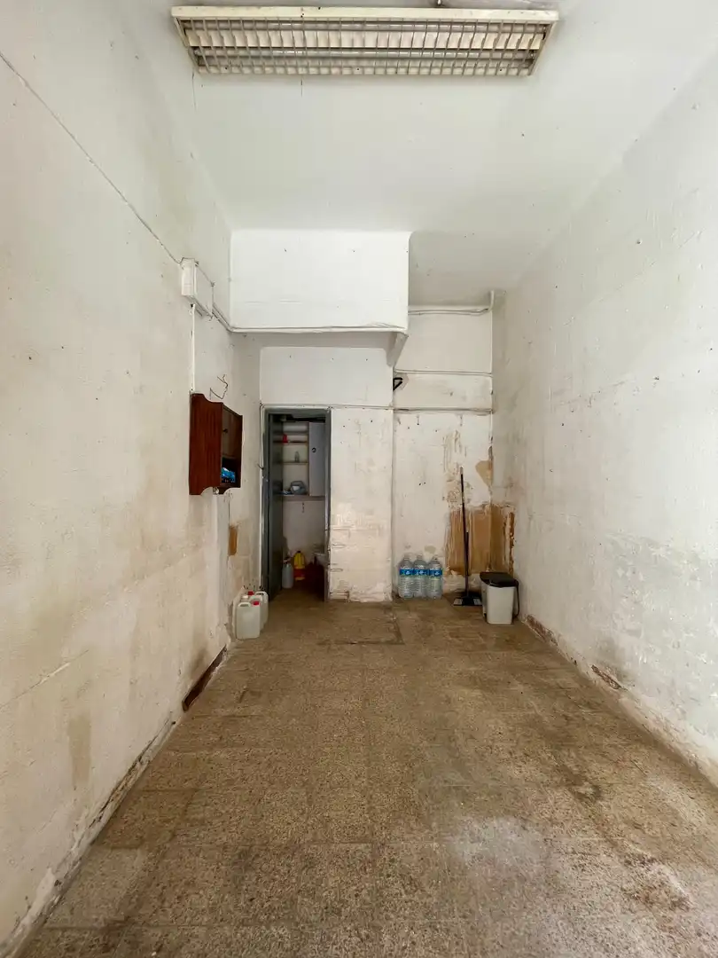 Local en venta en Badalona