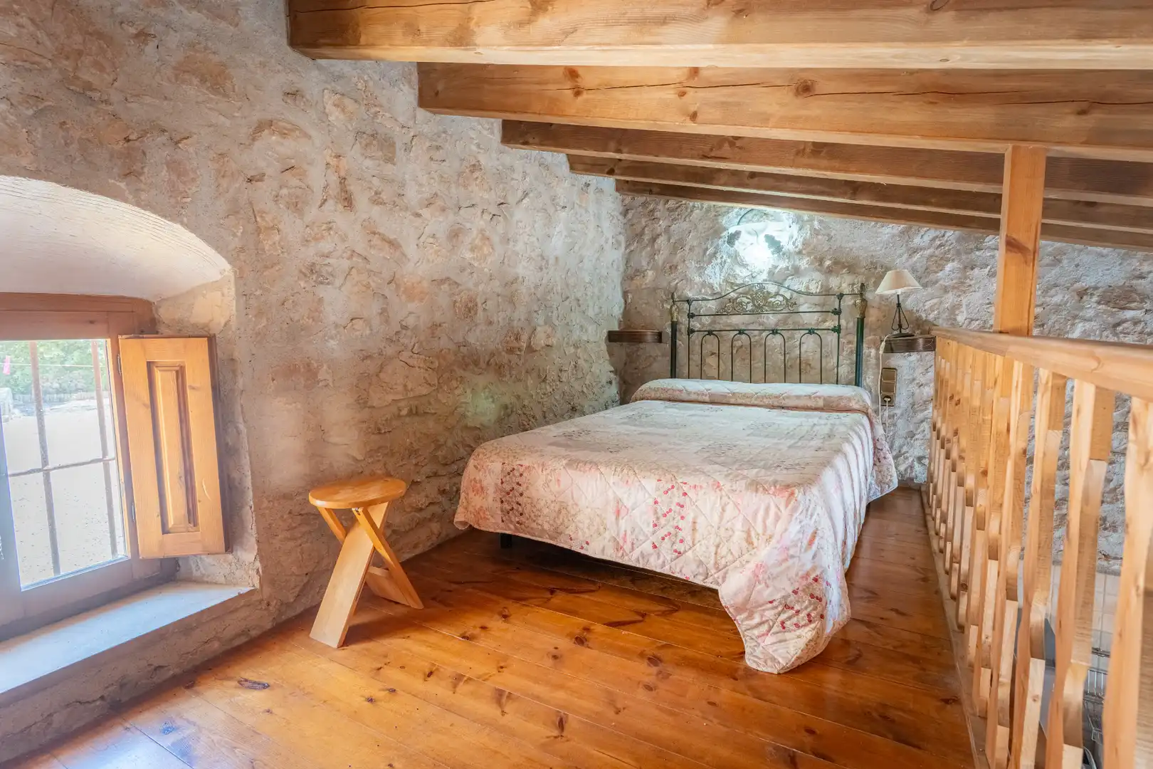Bedroom of Houses for sale in Montblanc  with Air Conditioner, Heating and Private garden