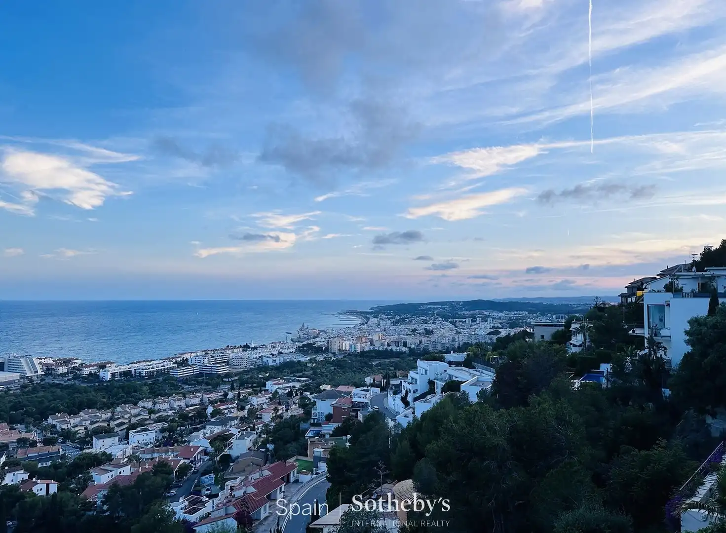 Vista exterior de Casa o xalet en venda en Sitges amb Aire condicionat, Calefacció i Jardí privat