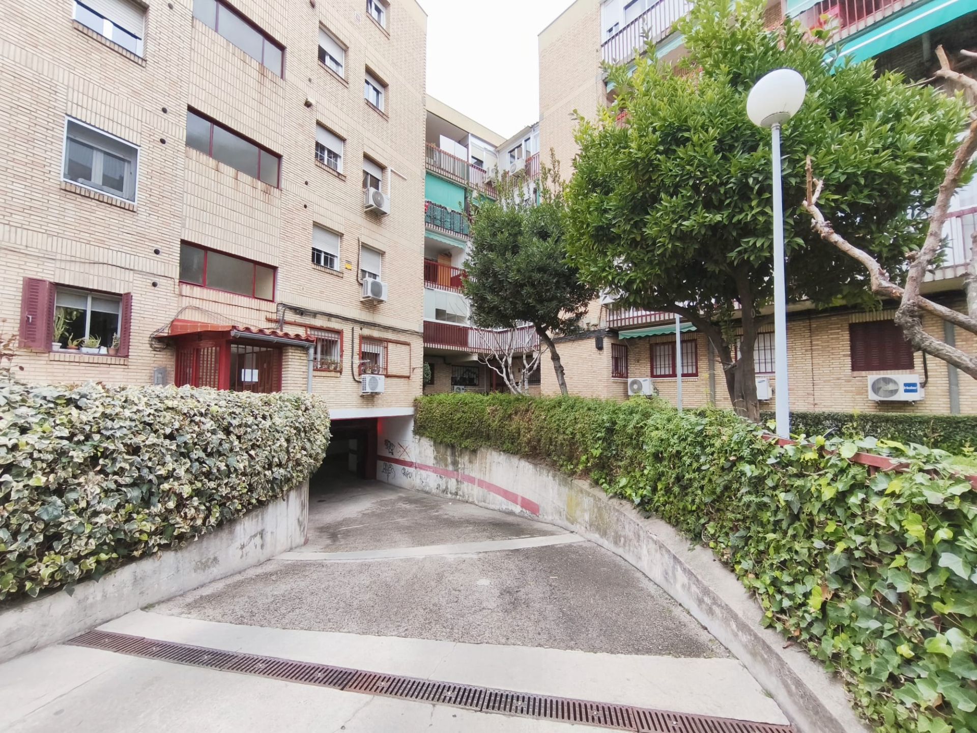 Exterior view of Flat to rent in  Madrid Capital  with Heating, Terrace and Community pool