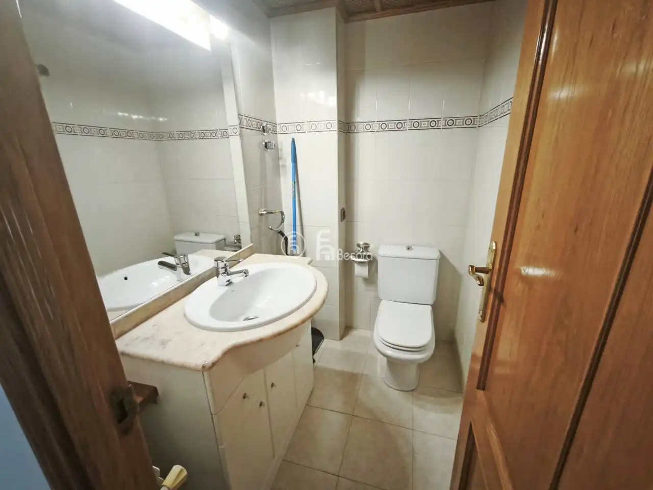 Baño de Casa adosada en venta en Benavent de Segrià con Aire acondicionado, Calefacción y Jardín privado