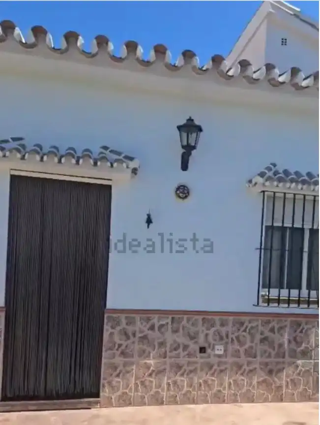 Exterior view of Houses for sale in Álora  with Air Conditioner, Private garden and Terrace