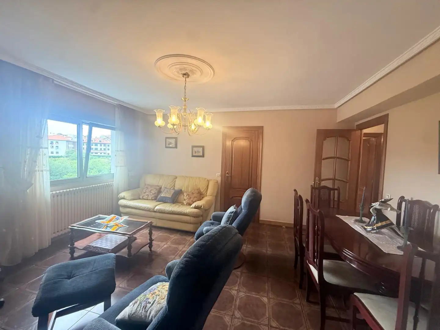 Living room of Flat for sale in Avilés  with Furnished