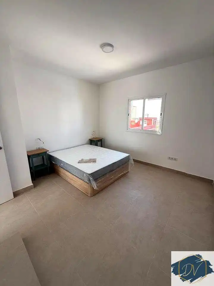 Habitación de Ático de alquiler en San Cristóbal de la Laguna con Terraza y Amueblado