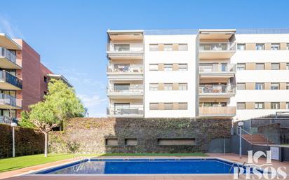 Außenansicht von Wohnung zum verkauf in Sant Cugat del Vallès mit Klimaanlage, Heizung und Parkett