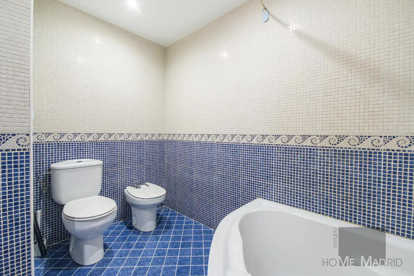 Baño de Piso en venta en Coslada con Calefacción, Parquet y Terraza