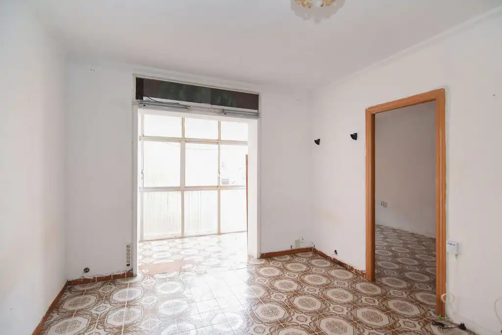 Habitación de Piso en venta en Badalona