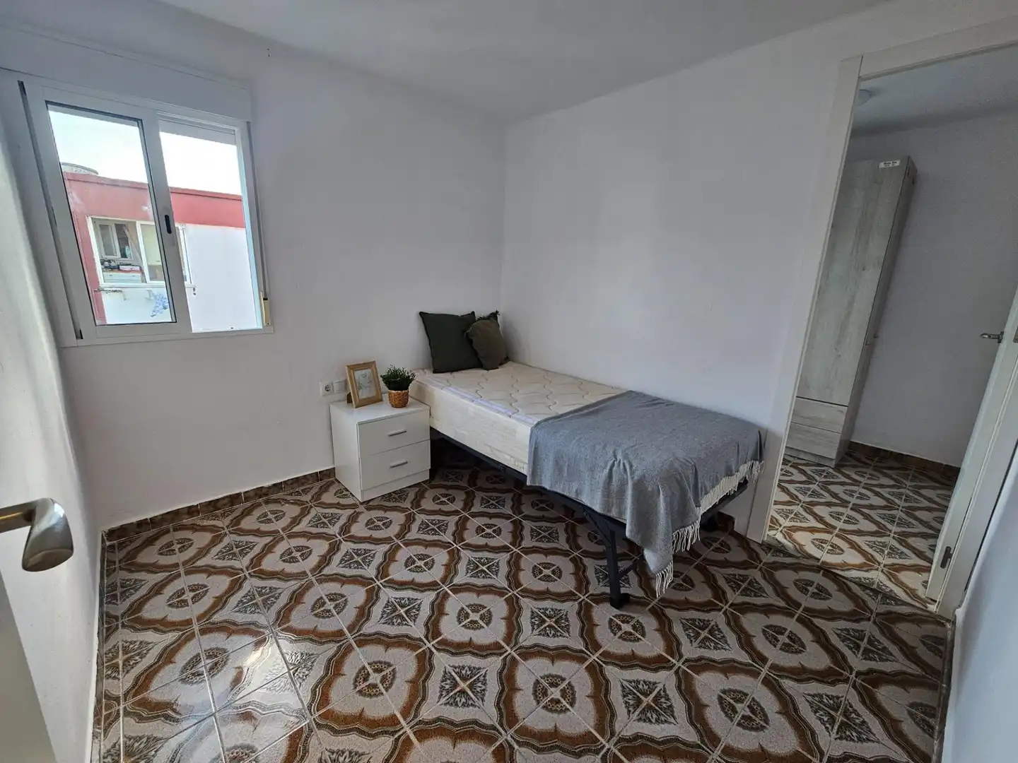 Schlafzimmer von Wohnungen zur Miete in Castellón de la Plana / Castelló de la Plana mit Möbliert