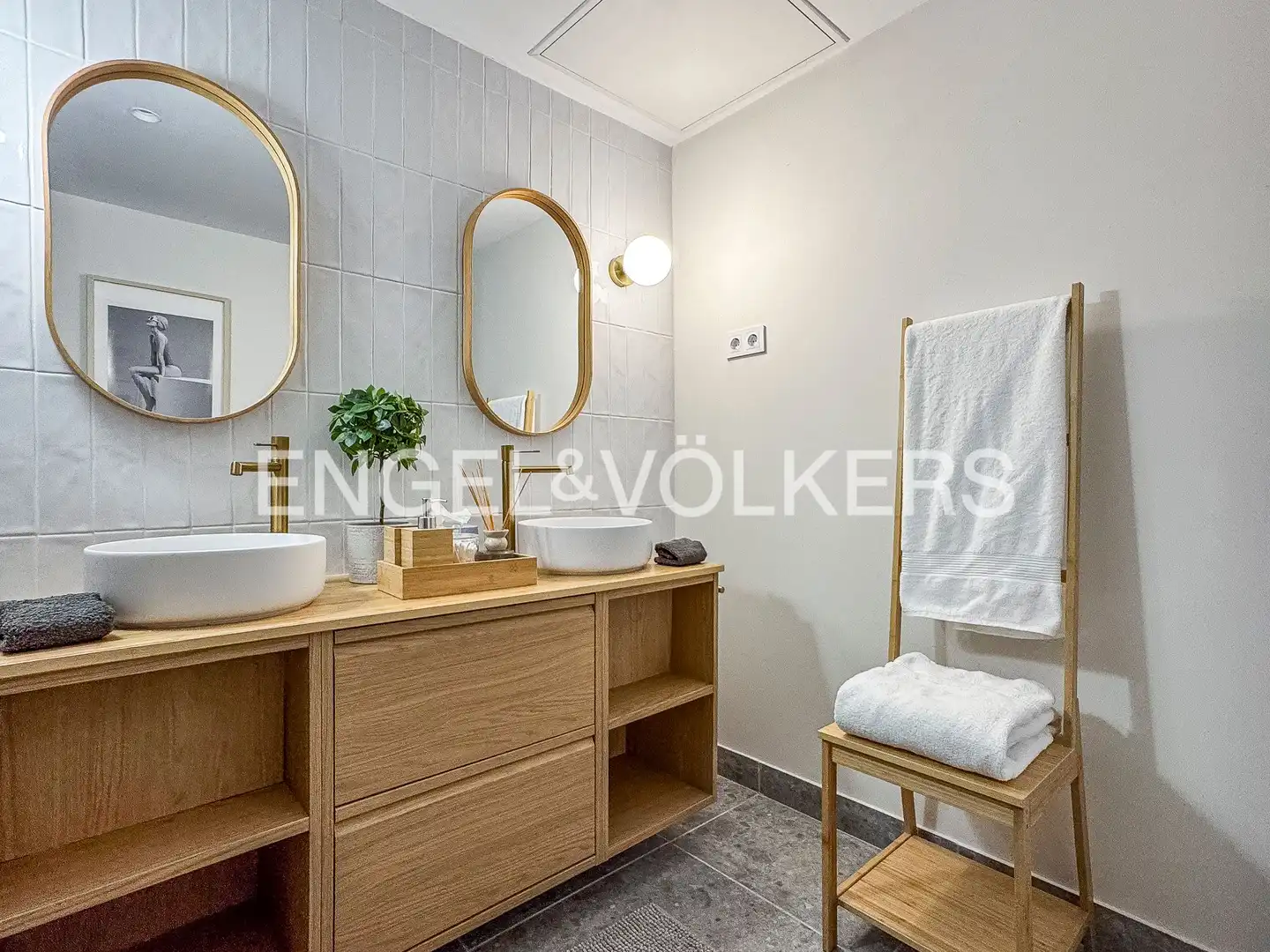 Bathroom of Flat for rent in Barcelona  with Air Conditioner, Heating and Parquet flooring