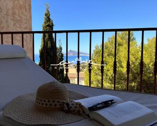 Vista exterior de Casa o xalet de lloguer en Altea amb Terrassa