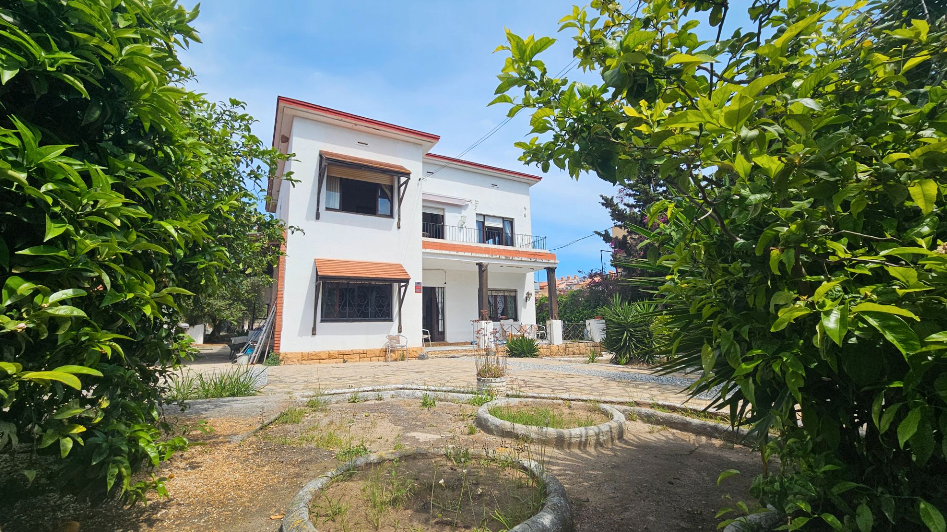 Vista exterior de Casa o xalet en venda en  Tarragona Capital amb Jardí privat, Terrassa i Traster