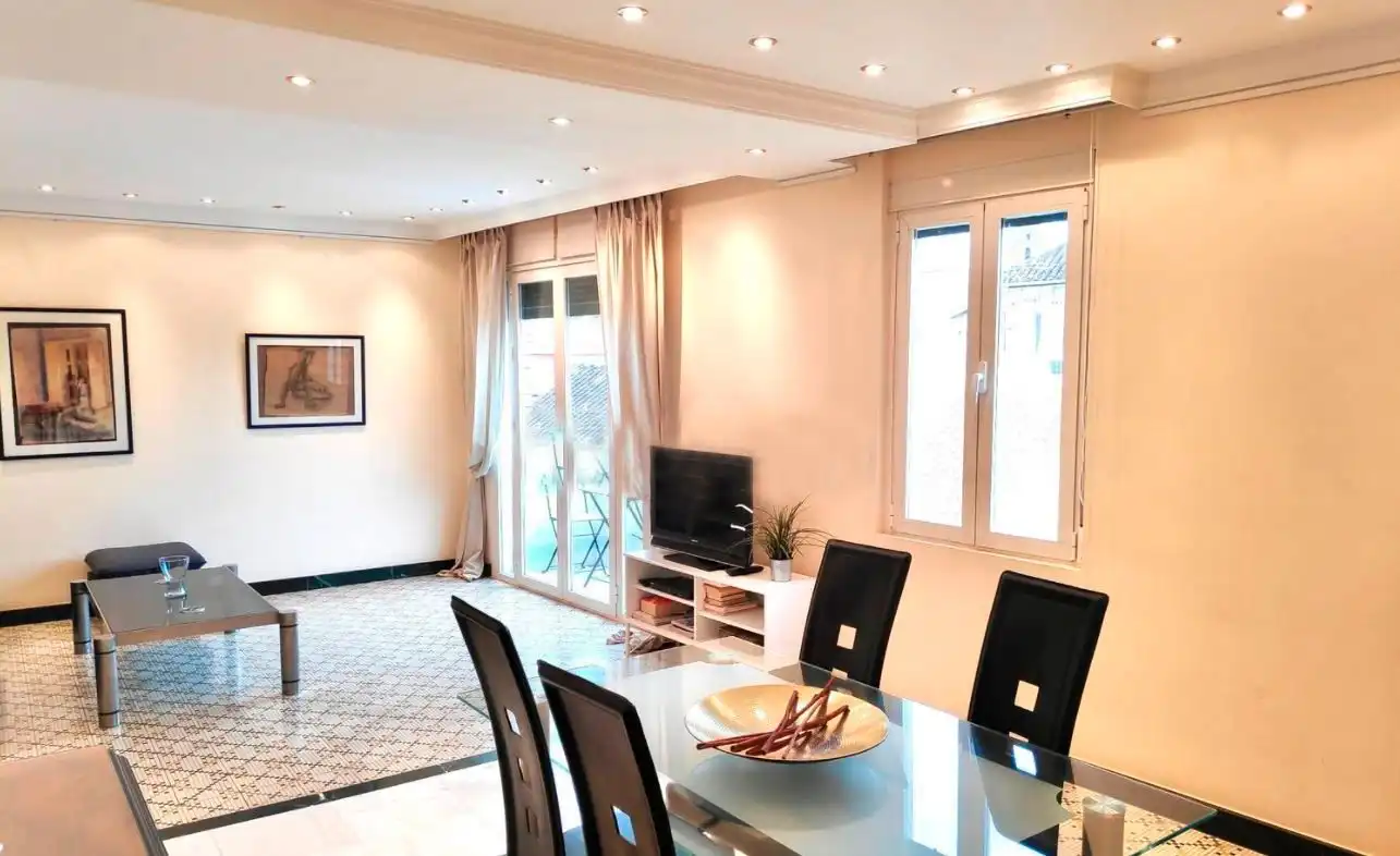 Penthouse with lift to rent in Calle Álamos