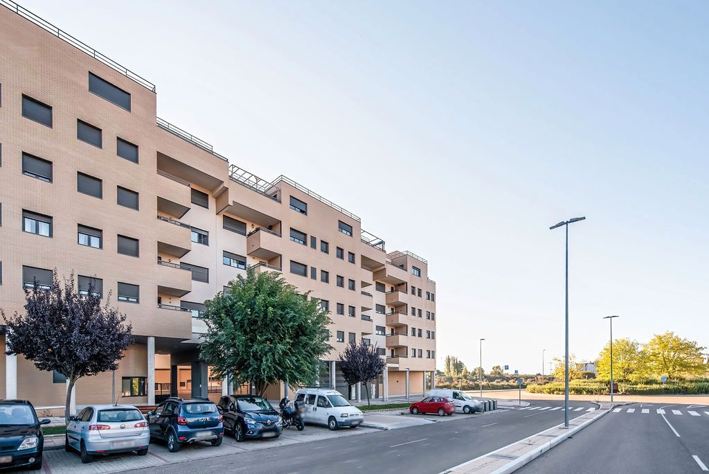 Premises for sale in C/ Felipe Guillén, Aranzana