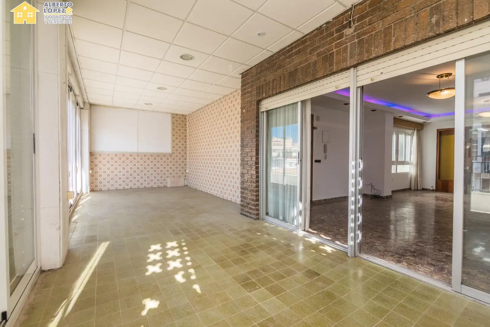 Ático en venta en Elche / Elx con Terraza y Balcón