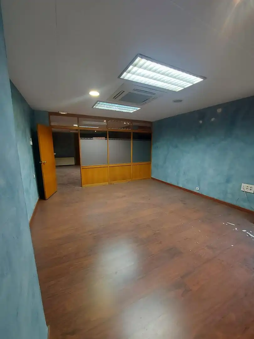Office for sale in Murcia  with Air Conditioner and Heating