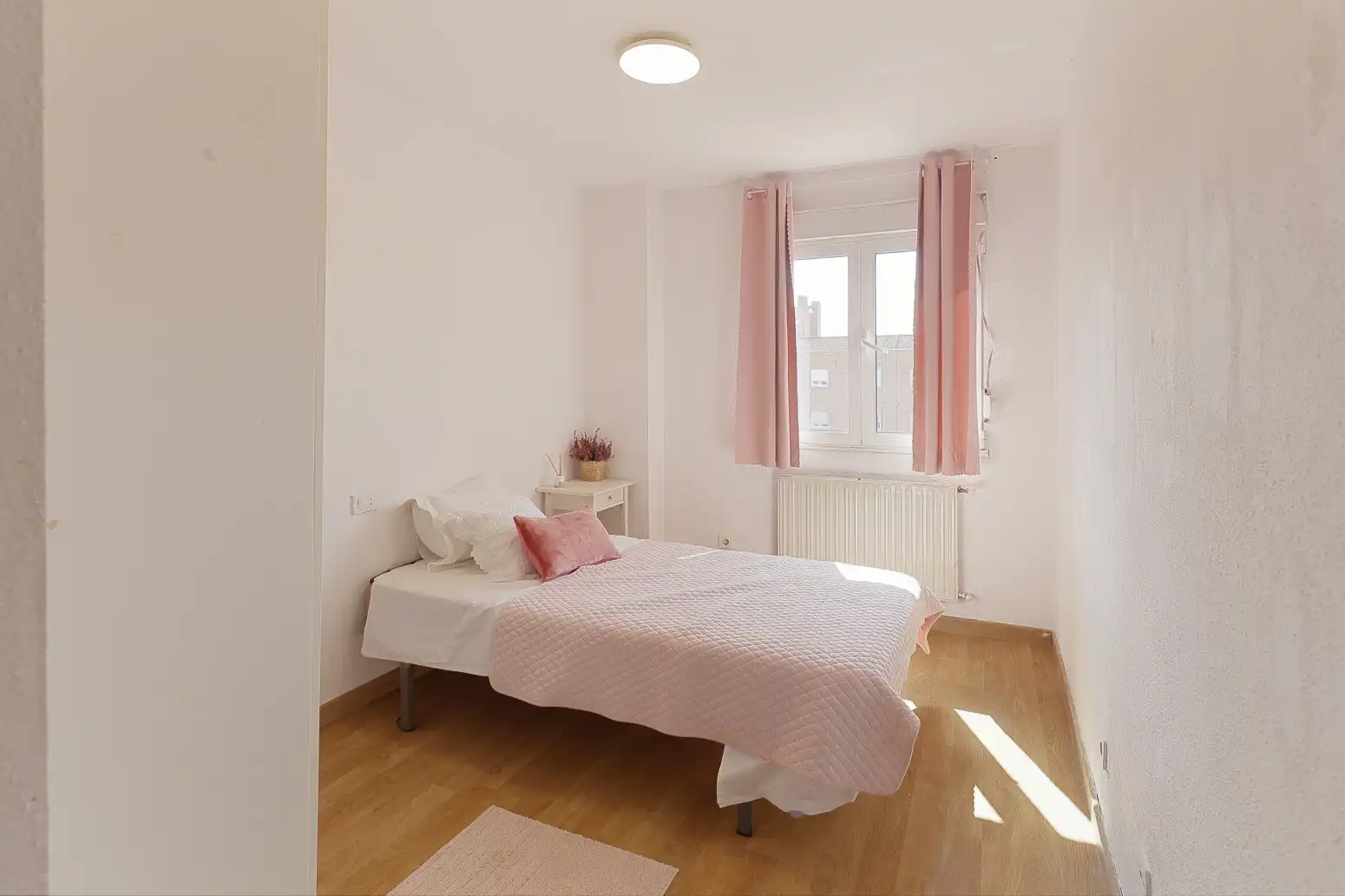Habitación de Piso en venta en Gijón  con Calefacción y Trastero