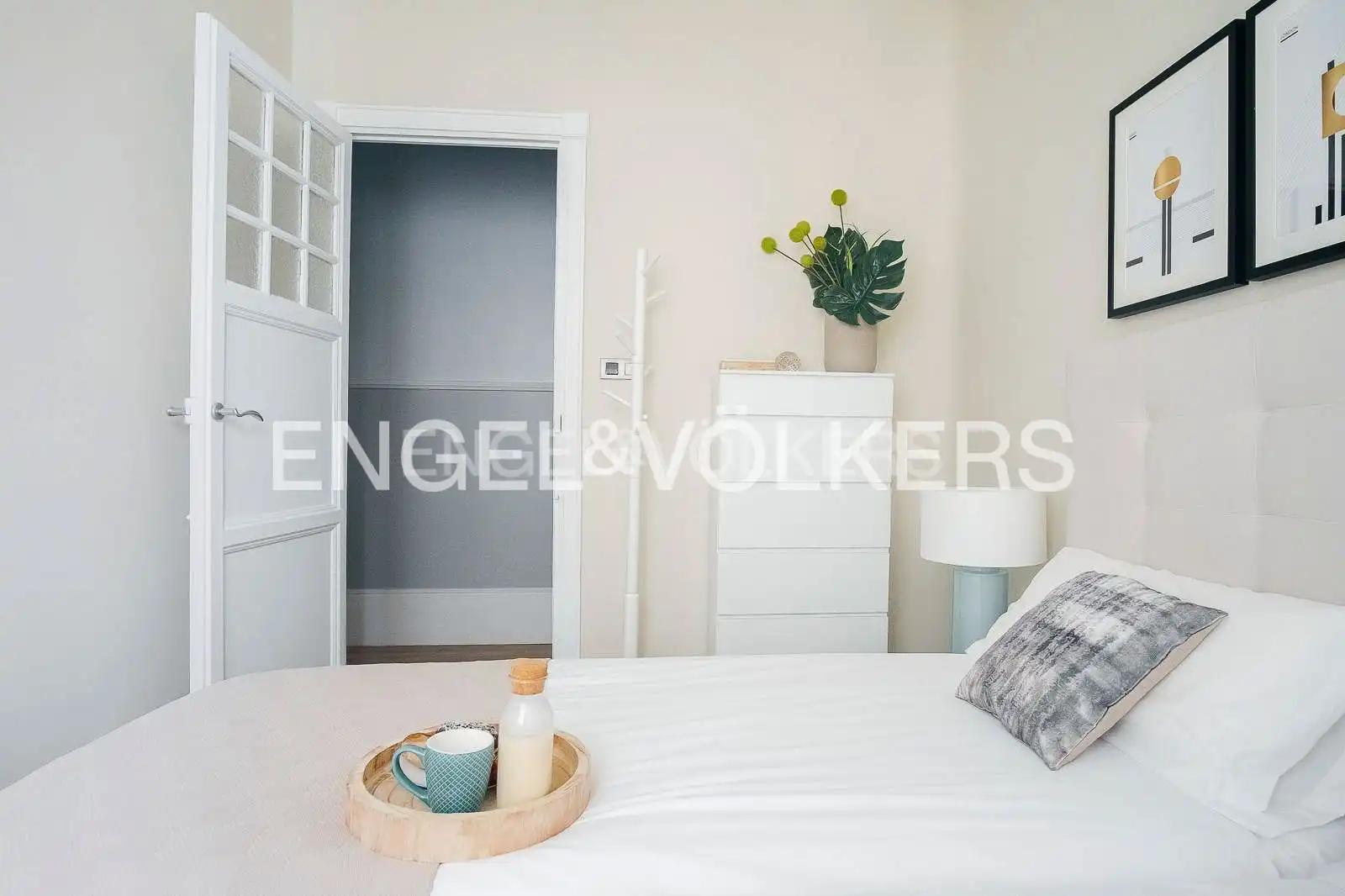 Bedroom of Flat for rent in Madrid  with Air Conditioner, Heating and Furnished