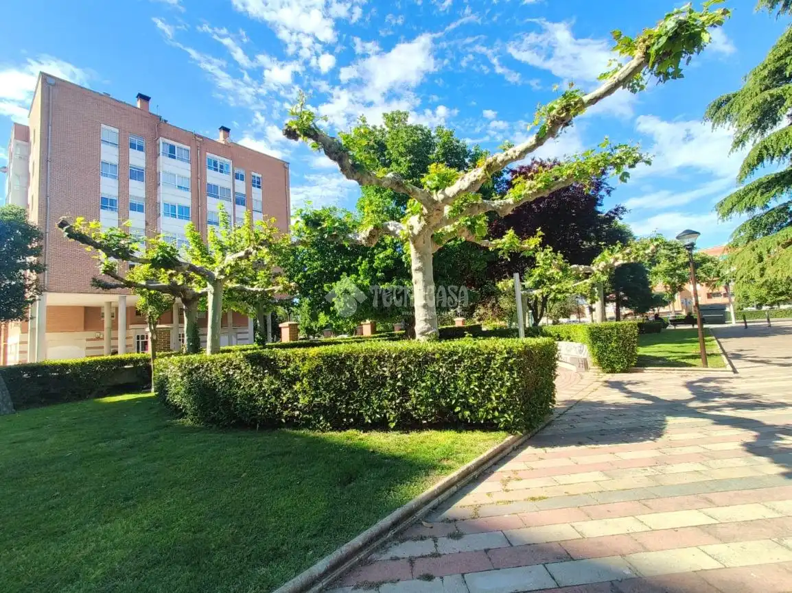 Flat with lift for sale in Medina del Campo, imagen 2