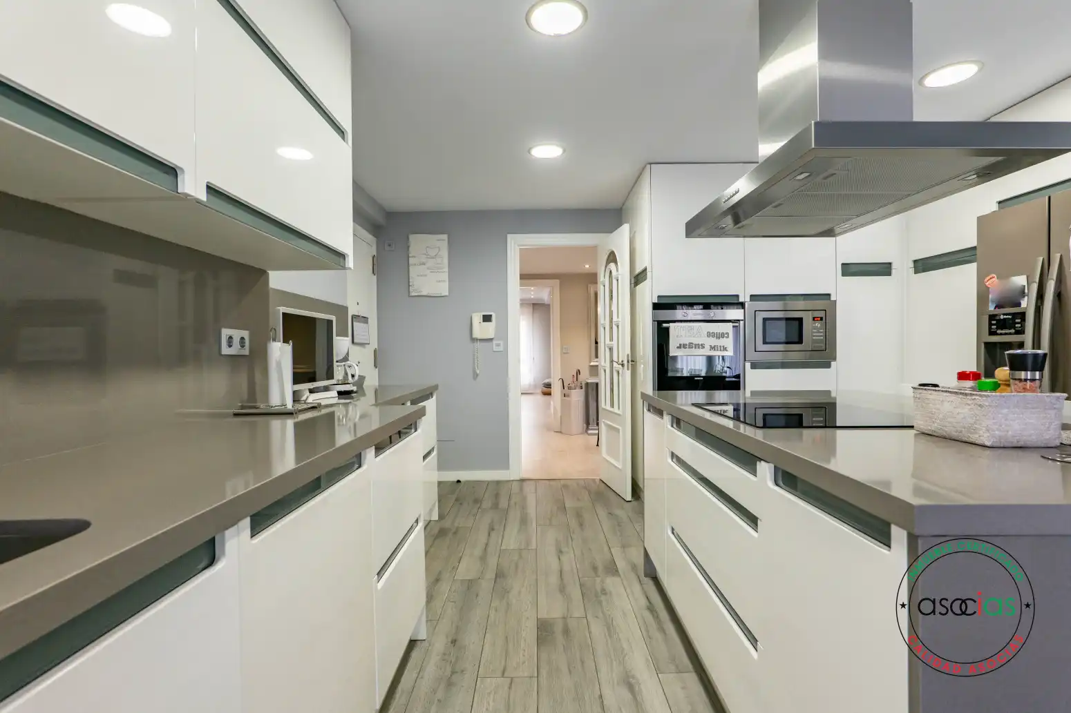 Cocina de Piso en venta en Gijón  con Calefacción y Terraza