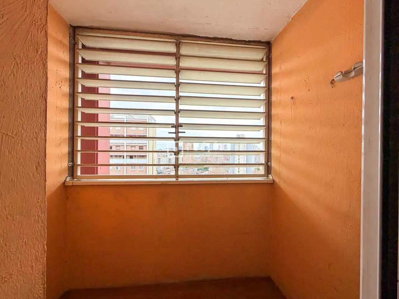 Piso en venta en La Verneda i la Pau