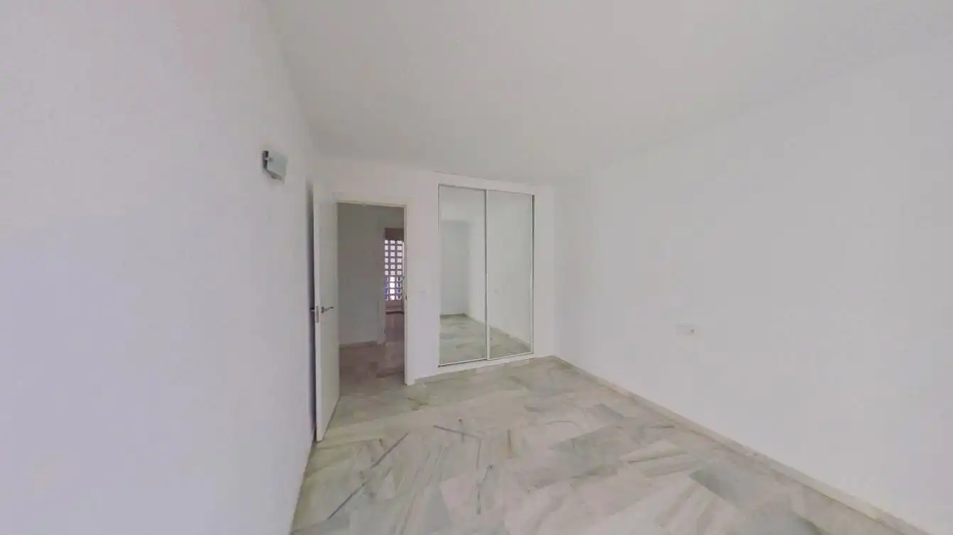 Piso con piscina en venta en Calahonda, imagen 17