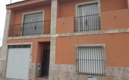 Vista exterior de Casa adosada en venda en Bolaños de Calatrava