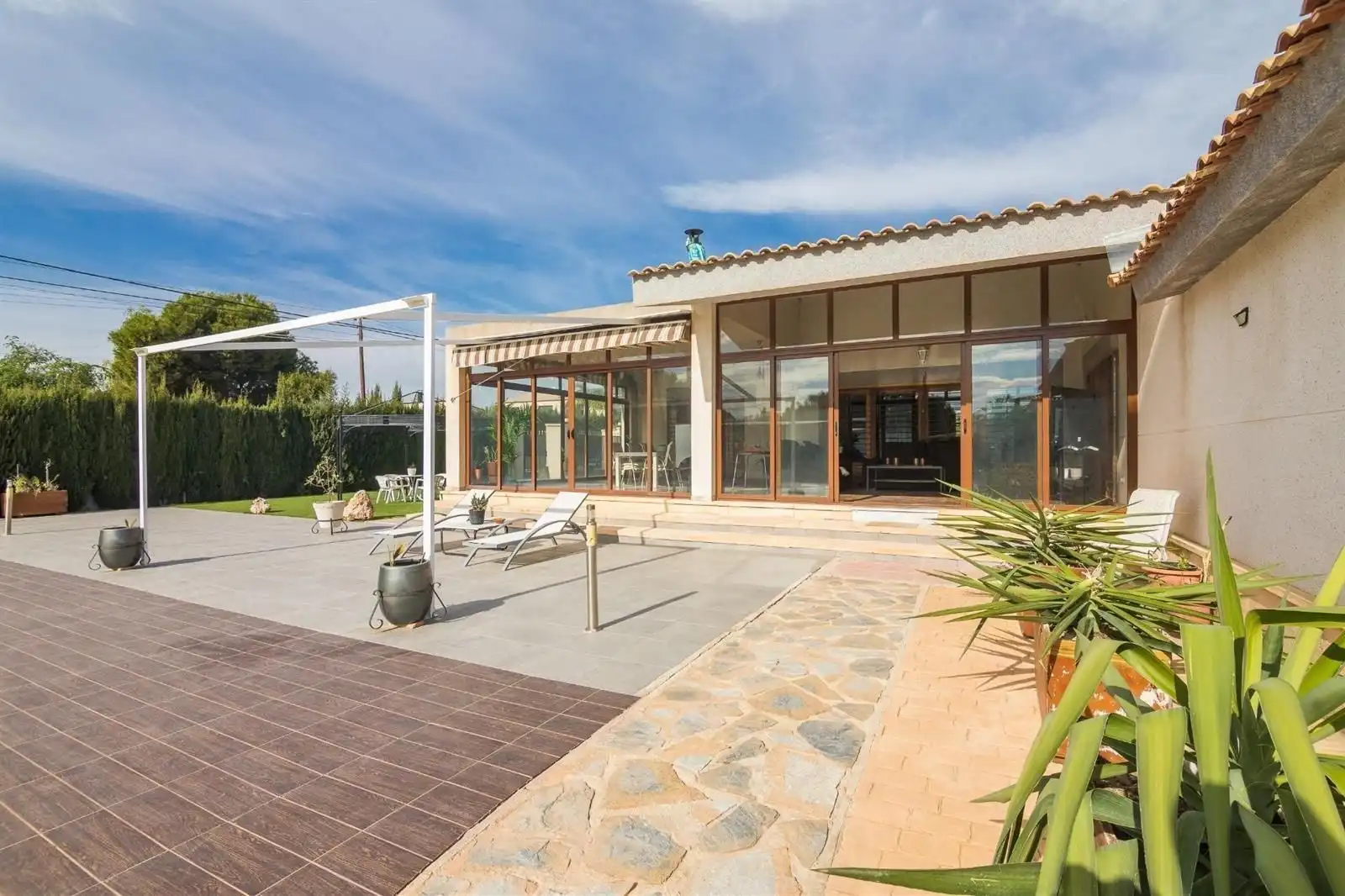 Exterior view of Houses for sale in Elche / Elx