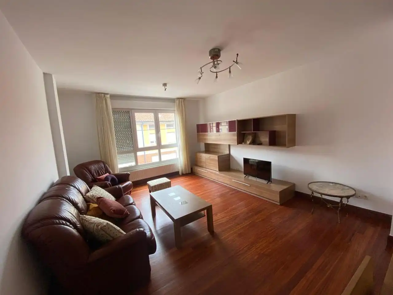 Sala de estar de Piso en venta en Otxandio con Calefacción y Balcón