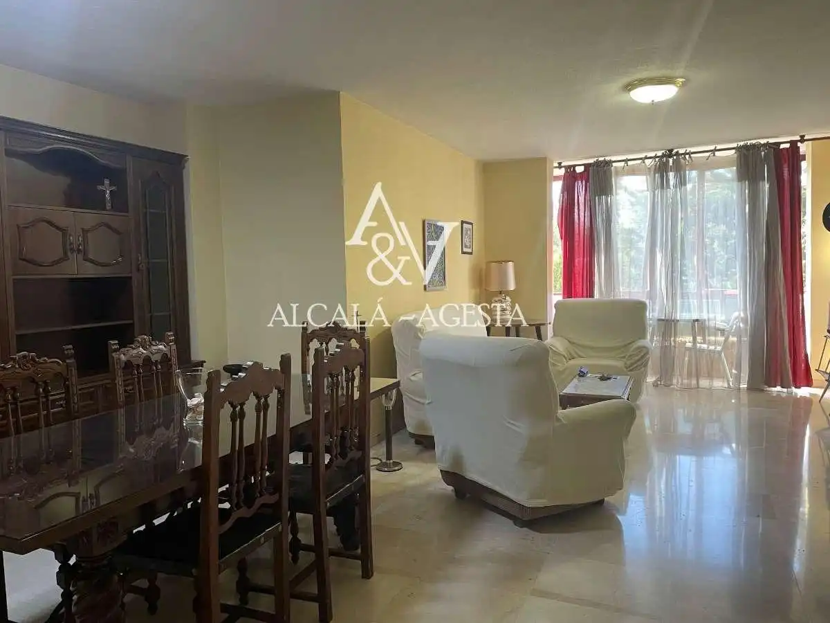 Flat for rent in Granada, Granada