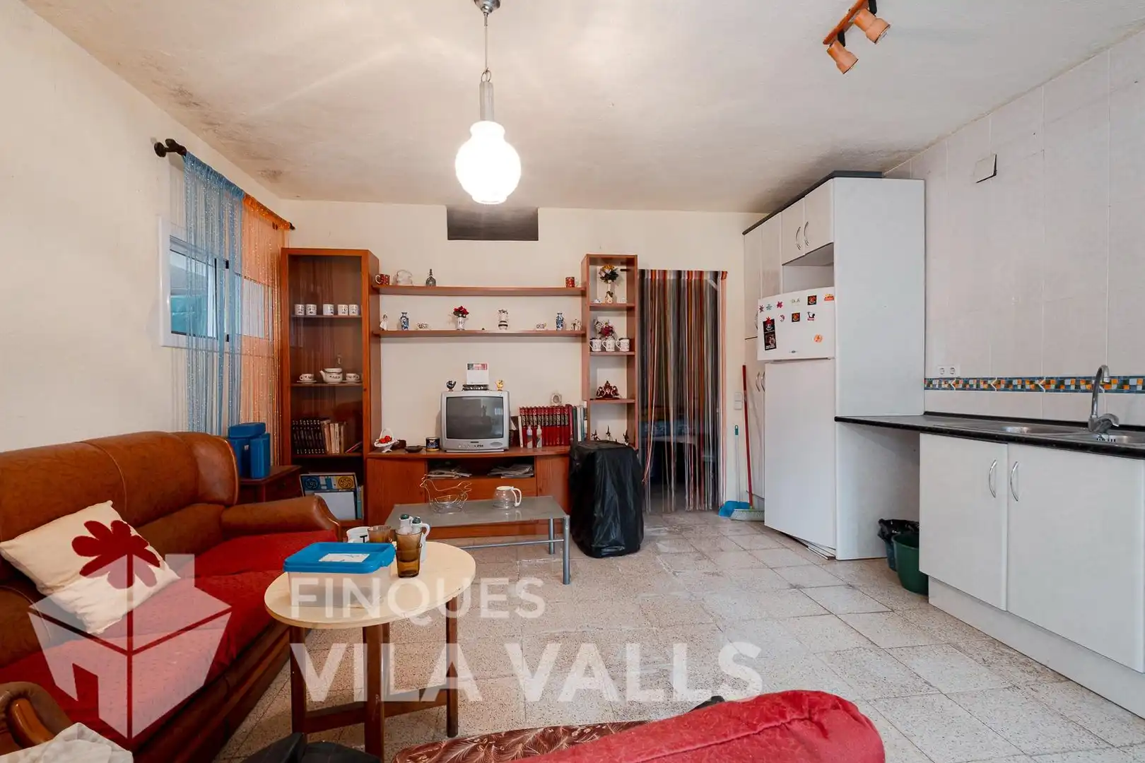 Sala d'estar de Casa o xalet en venda en Sant Feliu de Codines amb Jardí privat i Piscina