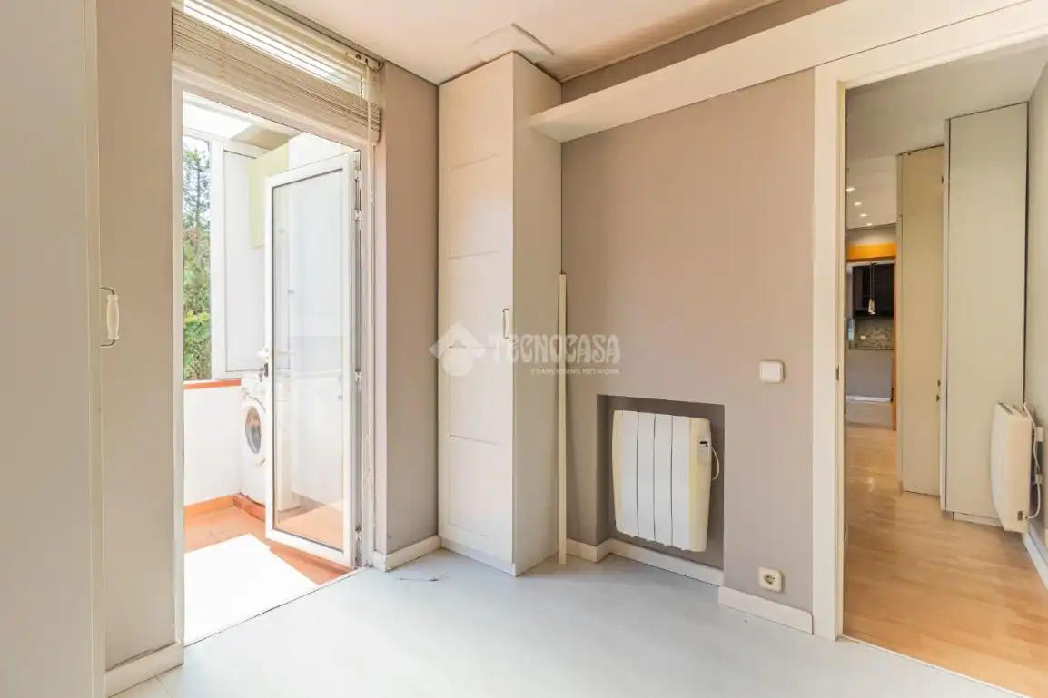 Habitación de Ático en venta en Sant Cugat del Vallès con Balcón
