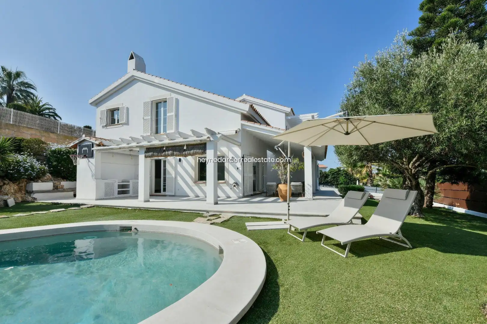 Exterior view of Houses for sale in Calvià  with Air Conditioner, Private garden and Storage room