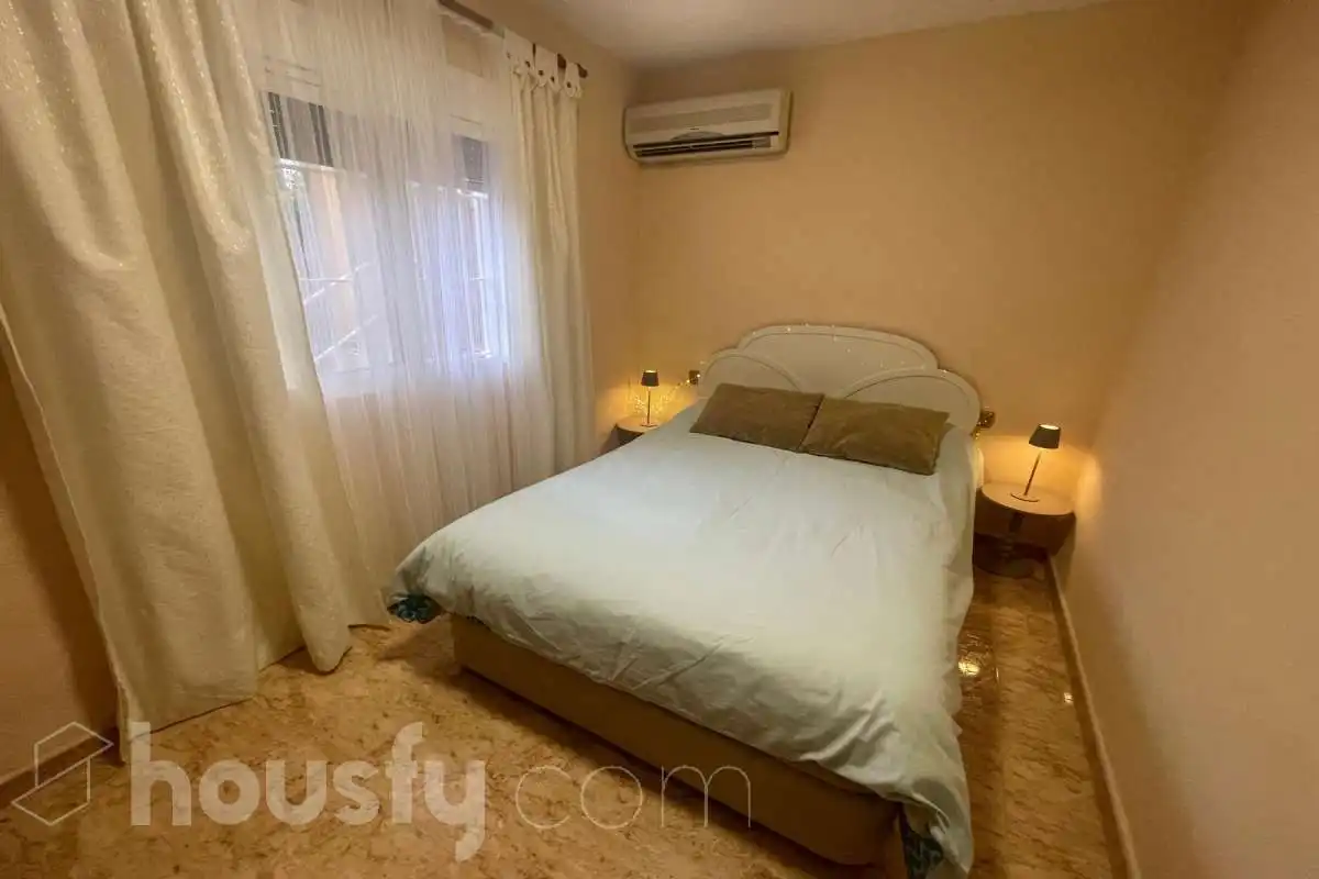 Habitación de Casa o chalet de alquiler en Mogente / Moixent con Trastero y Amueblado