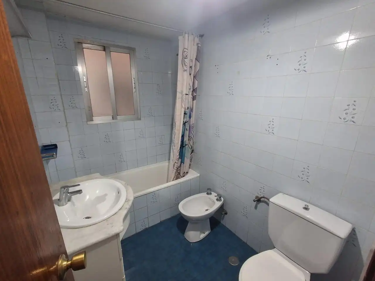 Baño de Piso en venta en Madrid con Calefacción, Parquet y Terraza