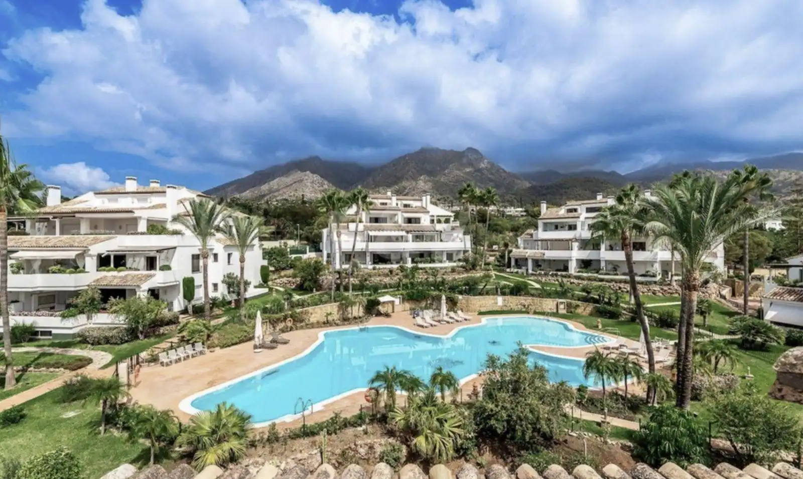 Exterior view of Apartments for rent in Milla de Oro
