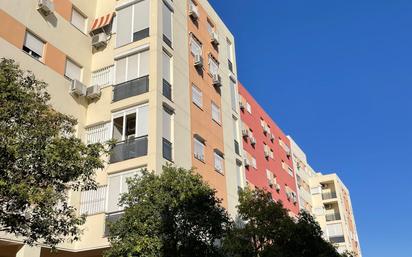 Vista exterior de Pis en venda en  Sevilla Capital